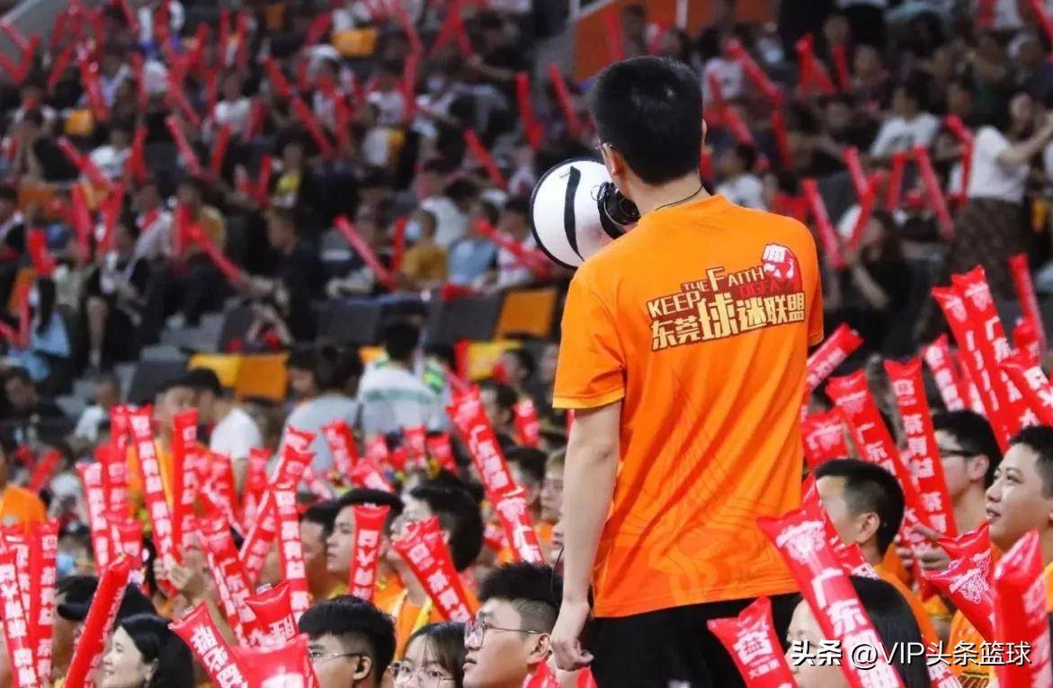 关于国内篮球赛事近日引发热议，球迷掀起狂热潮流的信息