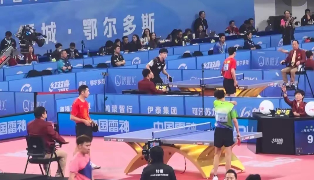 乒乓球男双激战过程火爆惊险