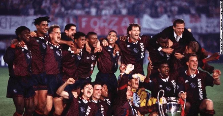 阿贾克斯缔造奇迹，欧冠淘汰赛势不可挡