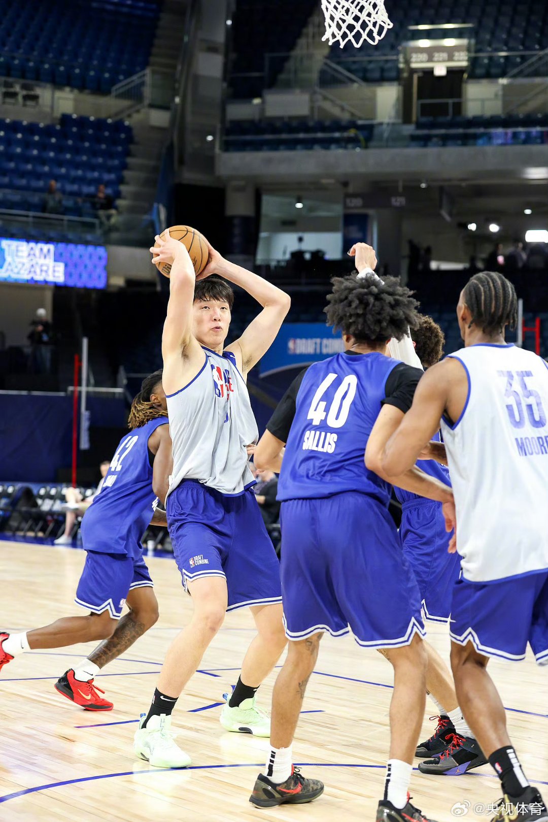 世界级球员一展绝技，激情澎湃的对抗赛