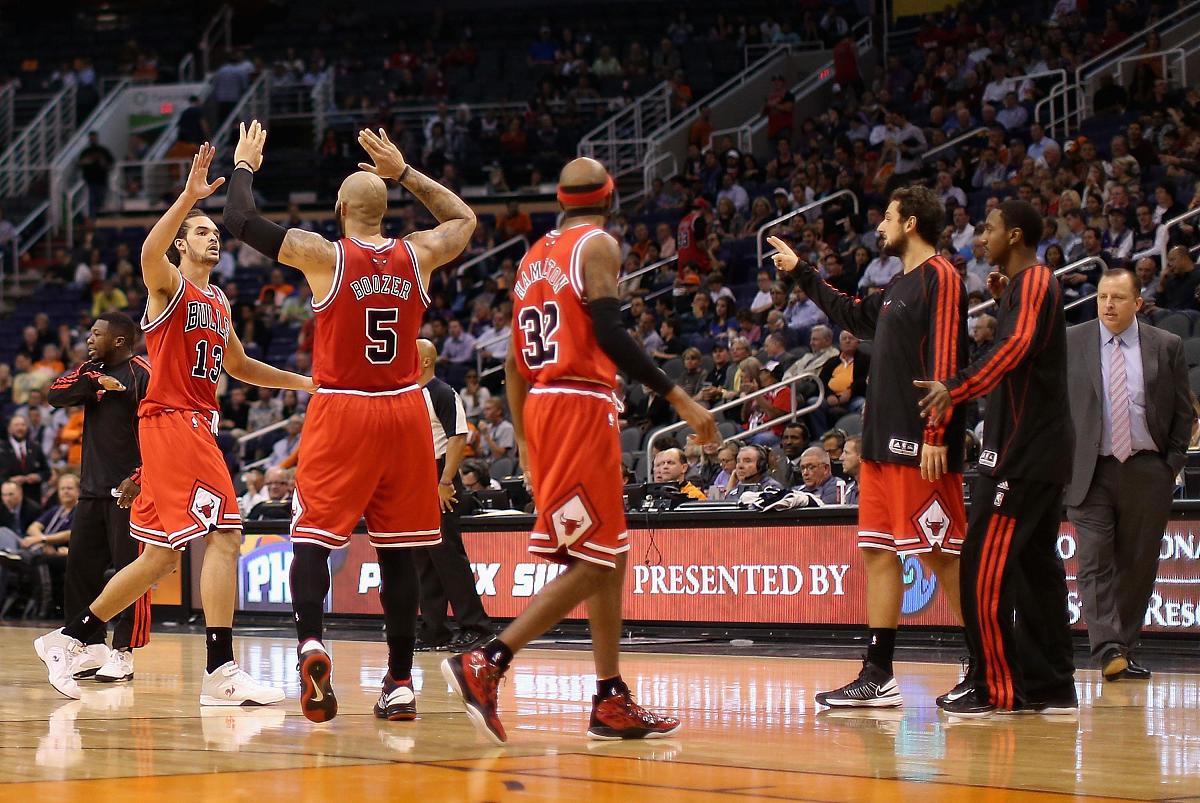 篮网全队火力全开，赢得关键胜利