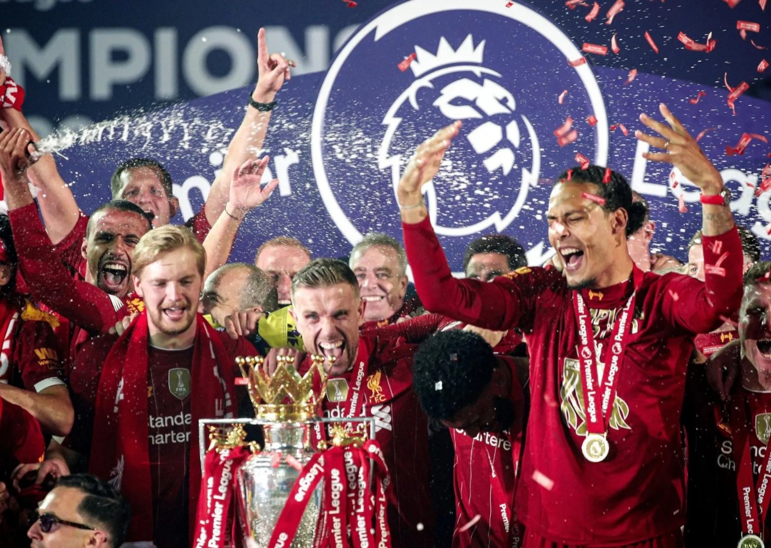 开云体育下载-曼联客场胜利，完成双杀对手