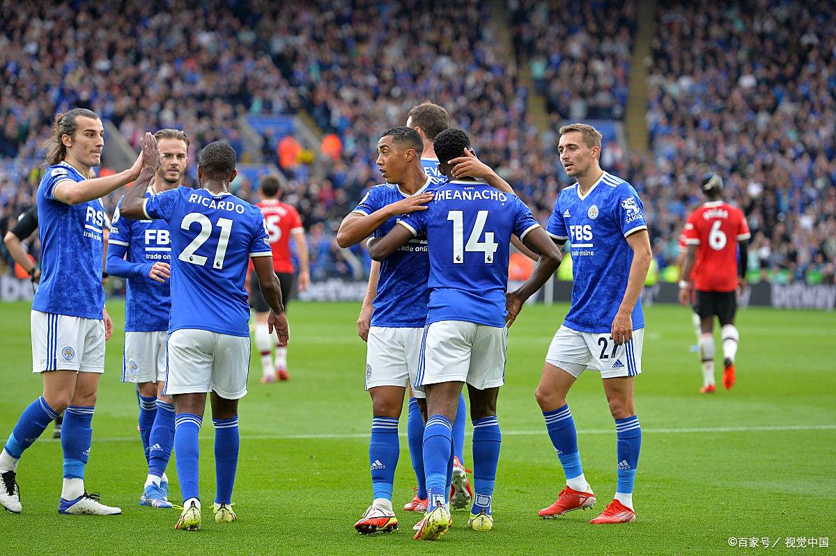 球队在场上发挥出色打出好局