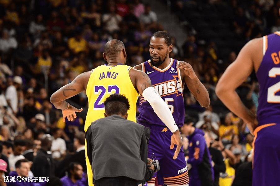 开云官网-战术对决：教练间的战术较量各显神通的简单介绍