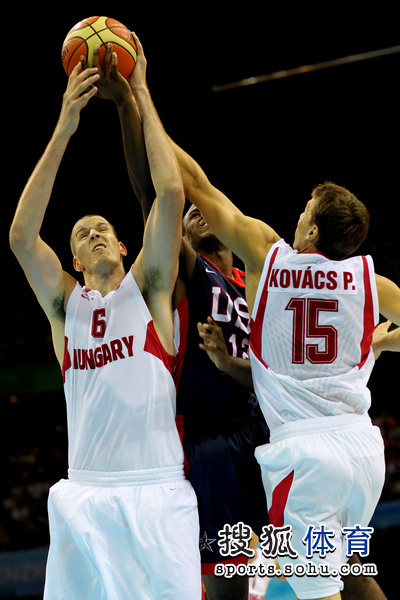 包含匈牙利队在比赛中展现出强大的意志力，取得胜利的词条