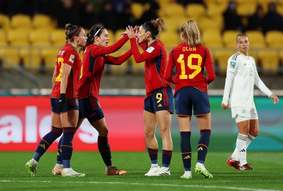 越南女足逆袭！连胜哥斯达黎加，晋级女子世界杯四强