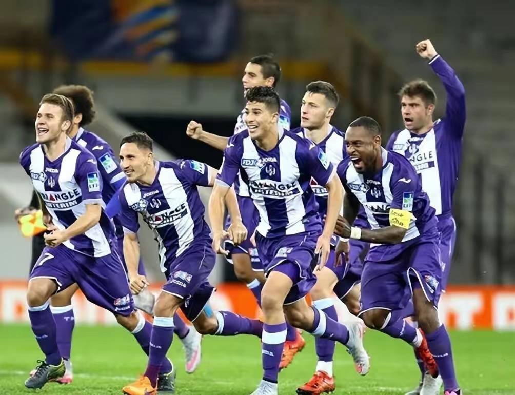 开云体育官网-里昂客场不敌尼斯，失去积分榜前三位置的简单介绍