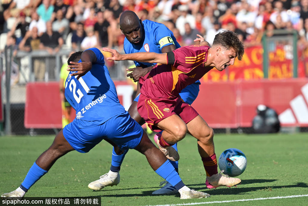 开云体育官方网站-罗马主场战平维罗纳，难以决胜负