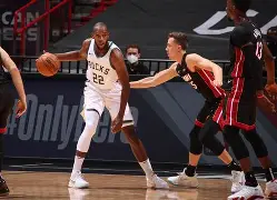 雄鹿再传伤情，争先赛季尚未完成