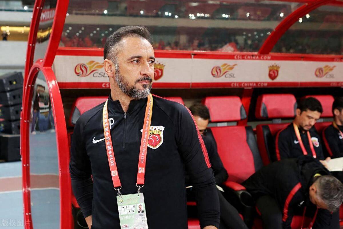 开云平台-关于上港主场告捷，艾哈迈多夫鸽发制胜球，佩雷拉高度评价全队付出的信息