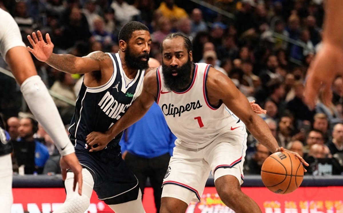 独行侠艰难击败快船，东契奇爆发得分