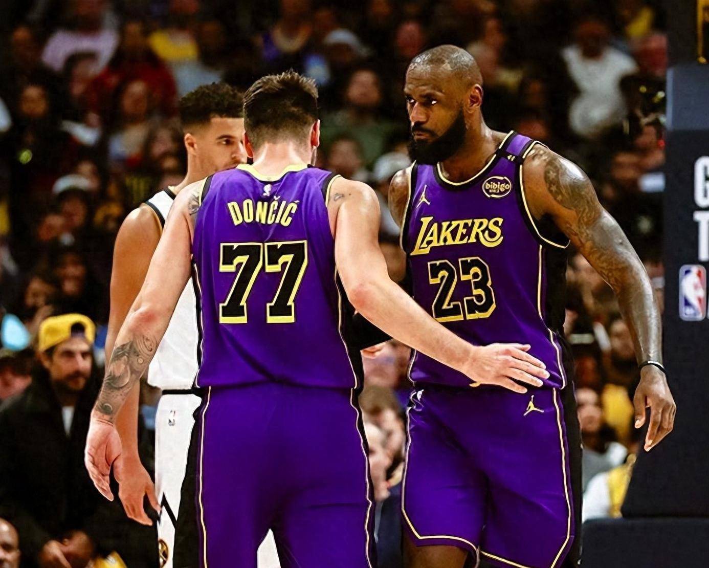 开云体育登录-湖人击败快船，詹姆斯大号手创造奇迹性胜利