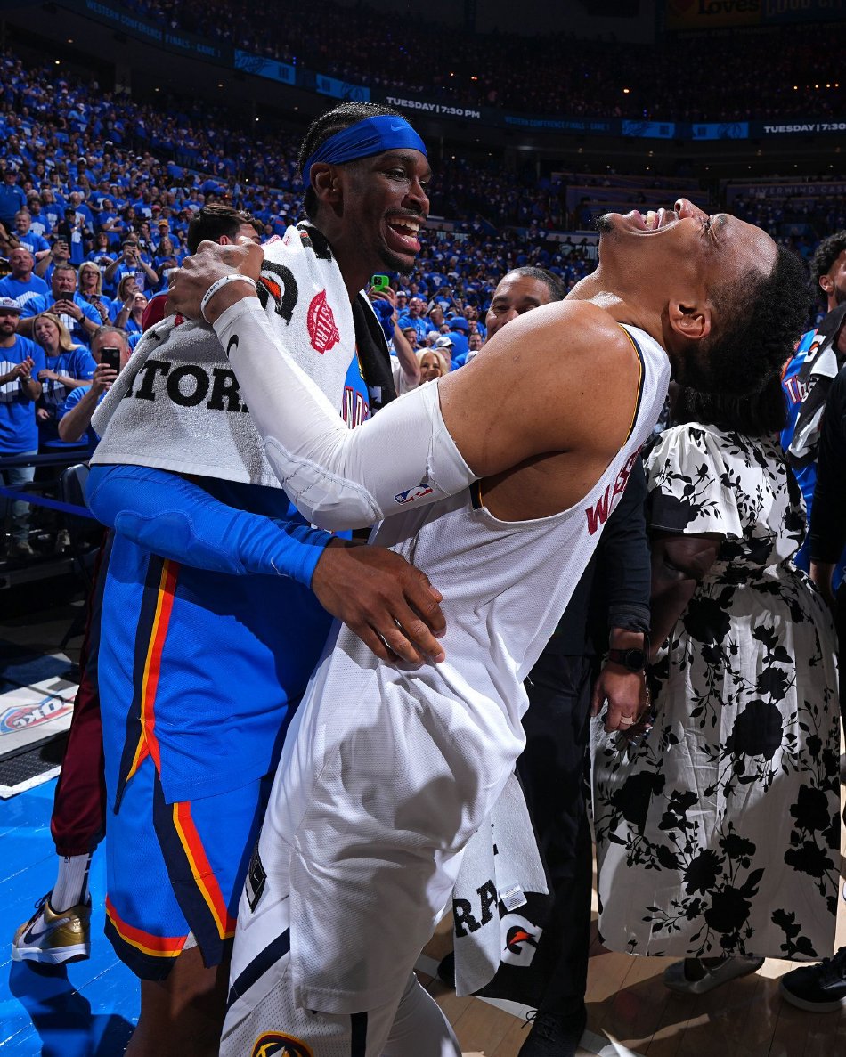 包含爵士大胜掘金，西部竞争激烈的词条