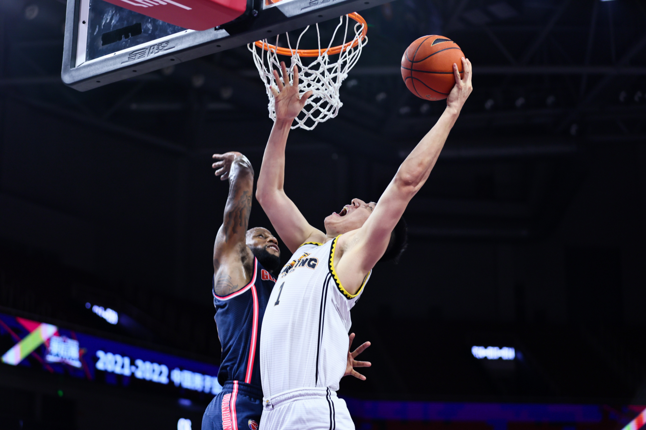 黑龙江男篮稳定发挥，取得连胜