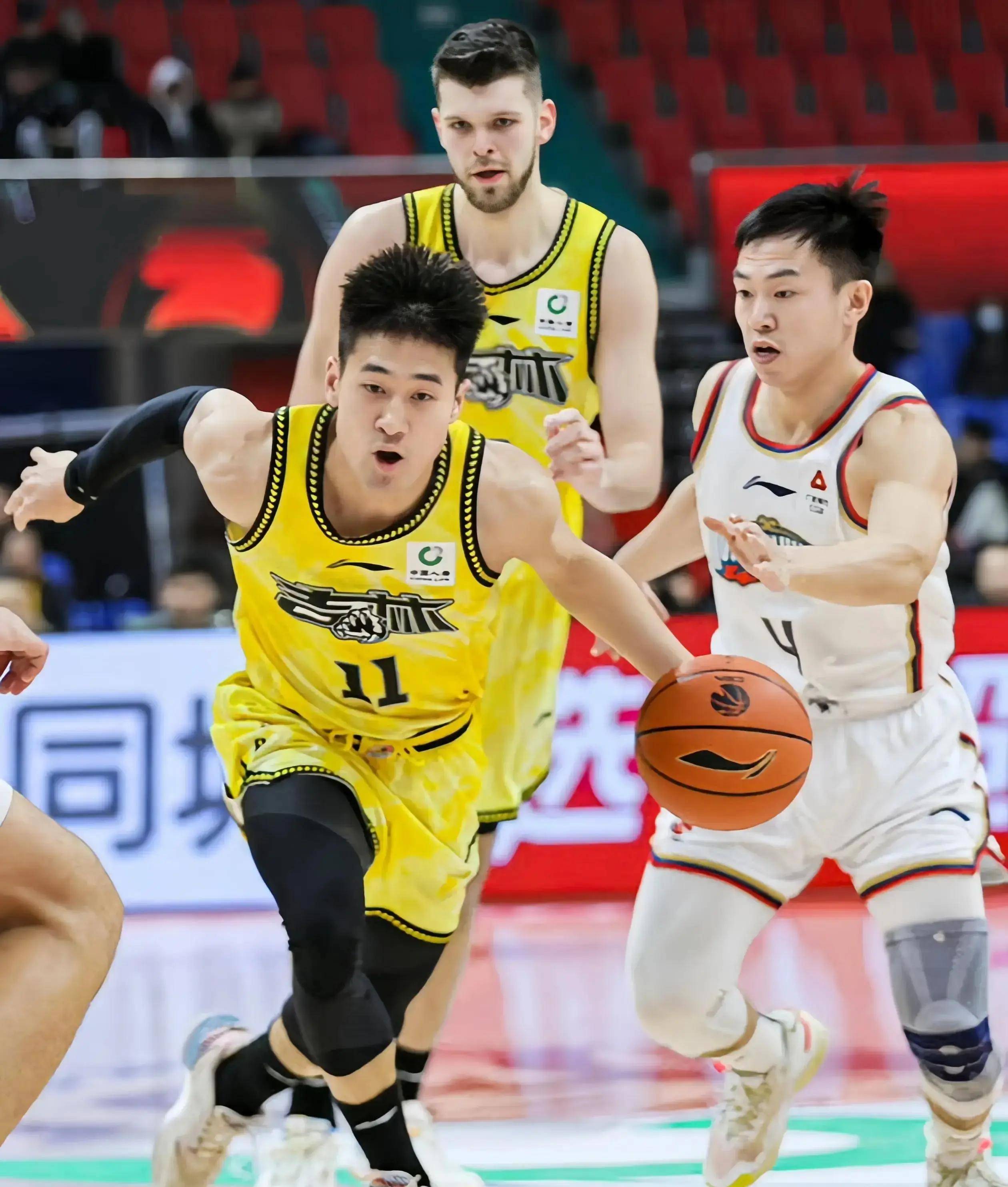 黑龙江男篮稳定发挥，取得连胜