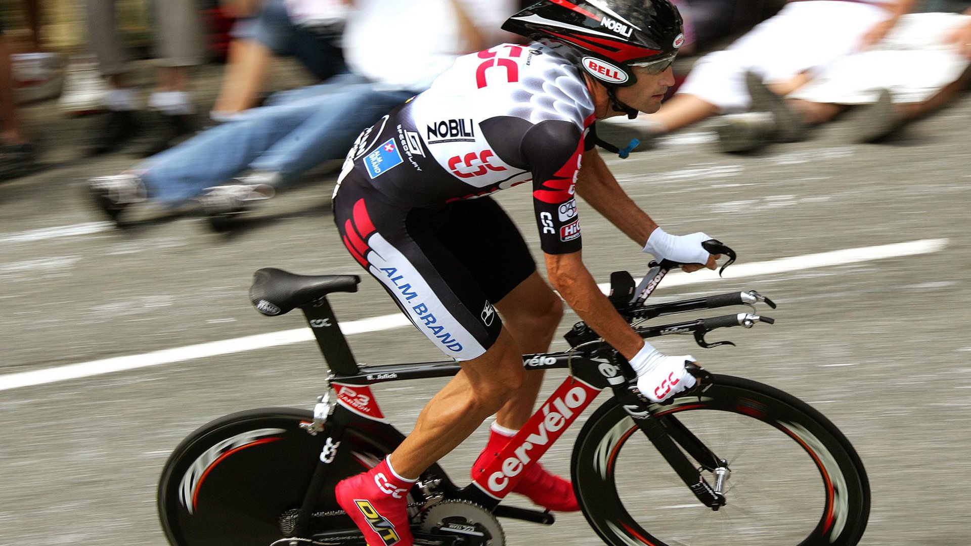 橙色风暴席卷欧洲,利物浦的连续得分与卡马文加的战术掌控