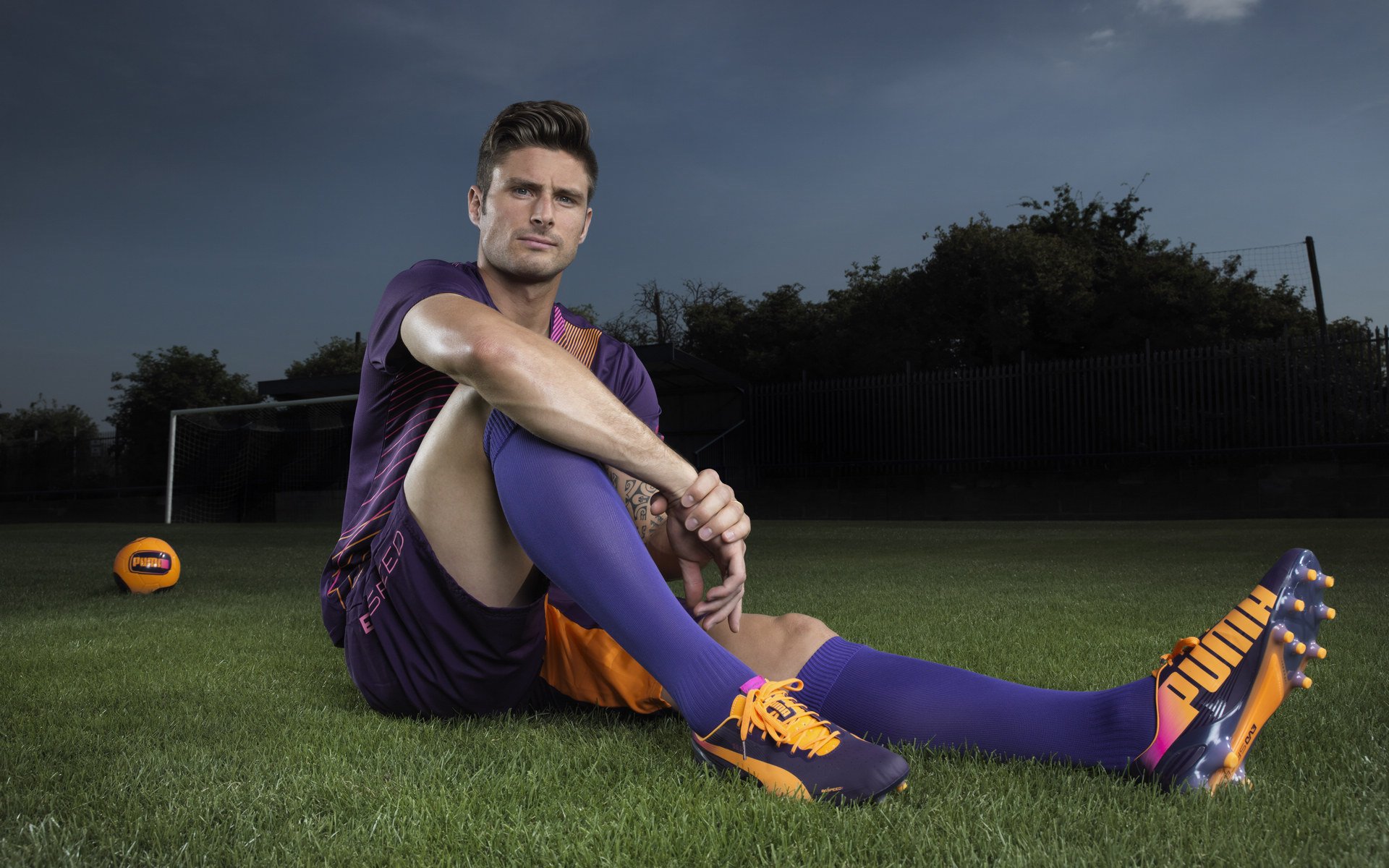 欧冠唯一教科书，奥亚尔萨瓦尔为半决赛之夜写下的完美注解