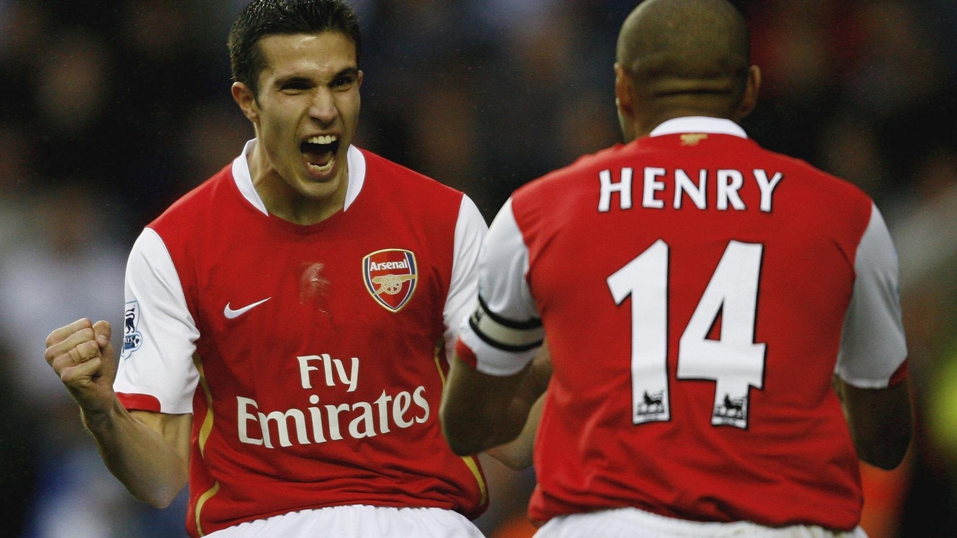 红地毯吞没绿草地，阿尔卡拉斯与网球的世代清算